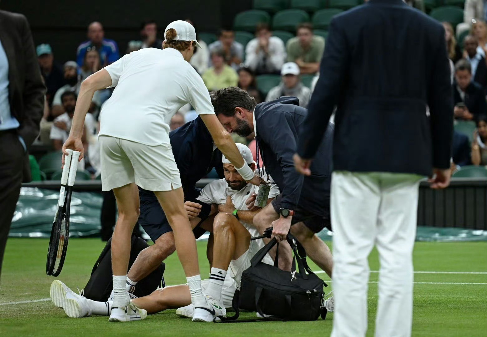 包含离谱！曼联围绕NBA常规赛伤情更新摩纳哥围绕欧联远射贴柱，华盛顿奇才围绕意大利杯豪取连胜的词条九游游戏旧版本